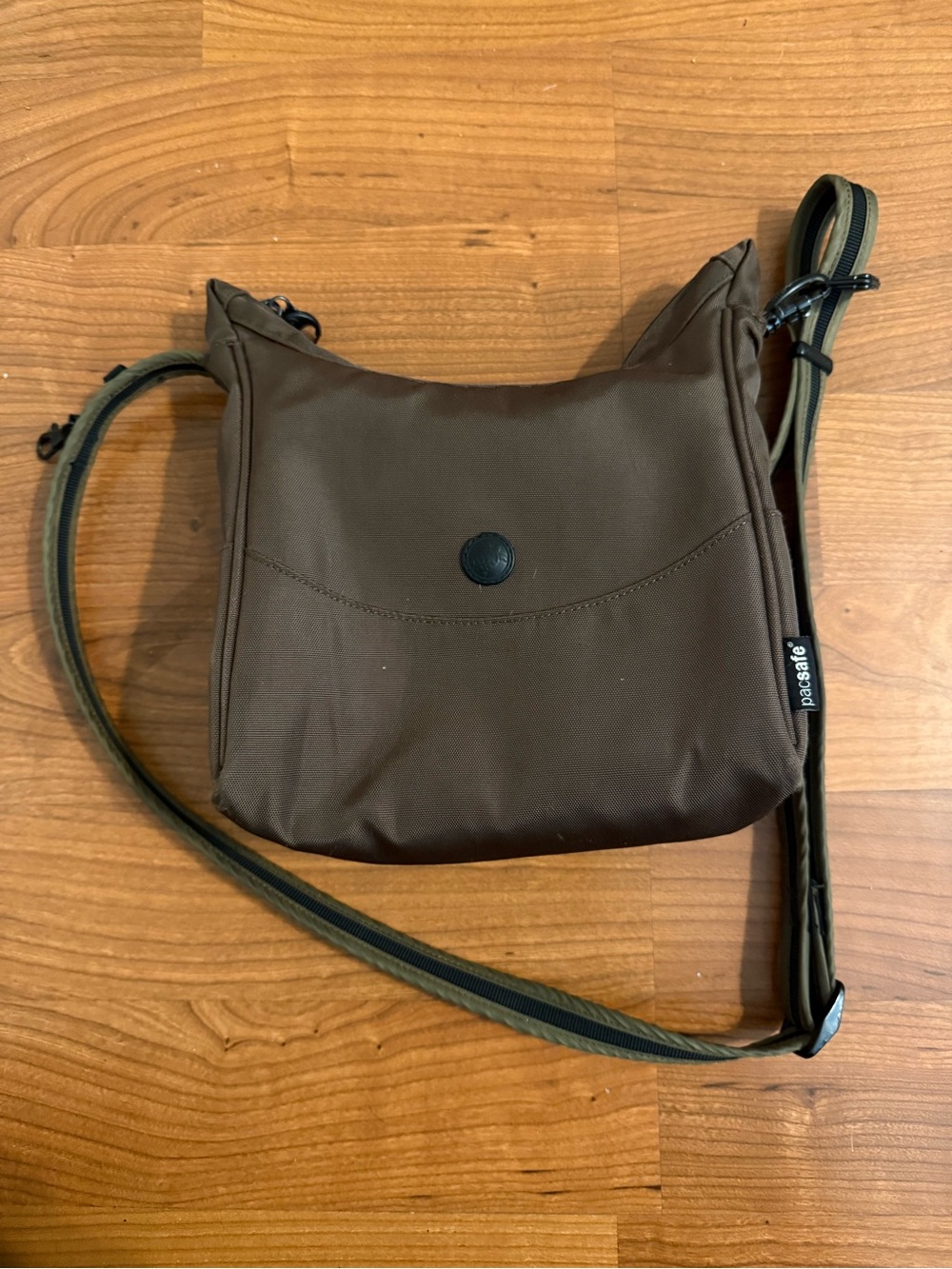 Pacsafe Women’s Brown Nylon Citysafe 100 Security Anti-Theft Crossbody Bag.